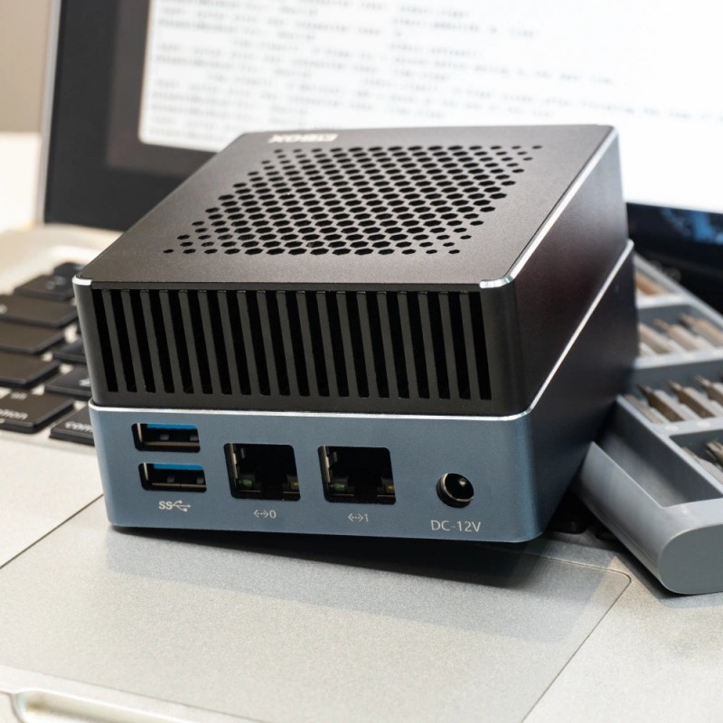 AIBOX-1684X Embedded PC Edge Computing Video Analysis